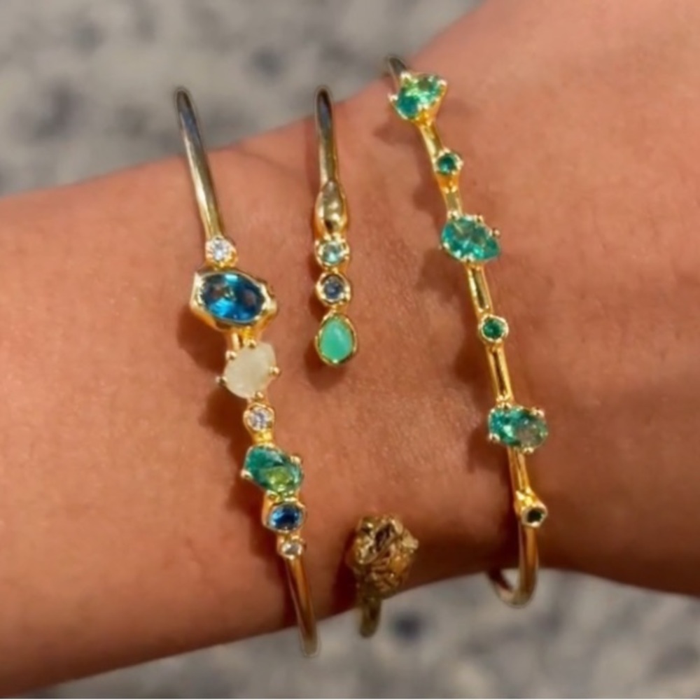 ALEXIS BITTAR Set of 3 Asterales
Gold Green Blue Nanogem Crystal Cuff
Bracelets